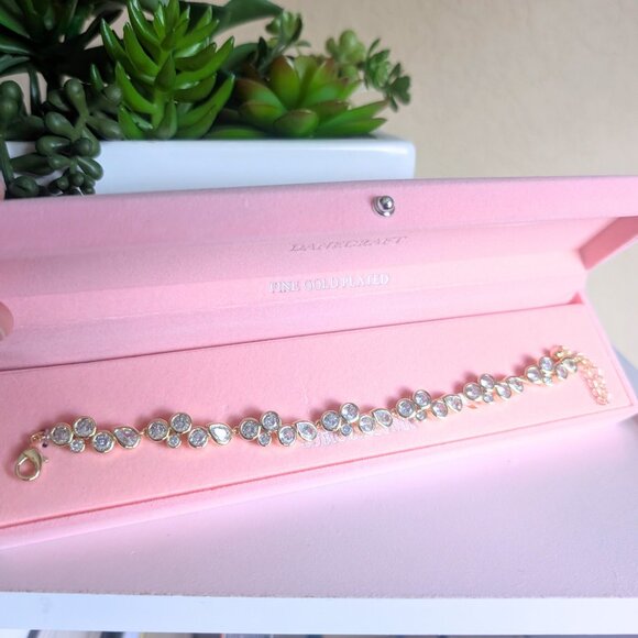 Fine Gold-Plated Bezel Stone Bracelet (Gift-Ready Light-Up Box!) - Picture 5 of 9